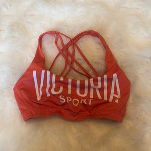 Victoria sport sports bra